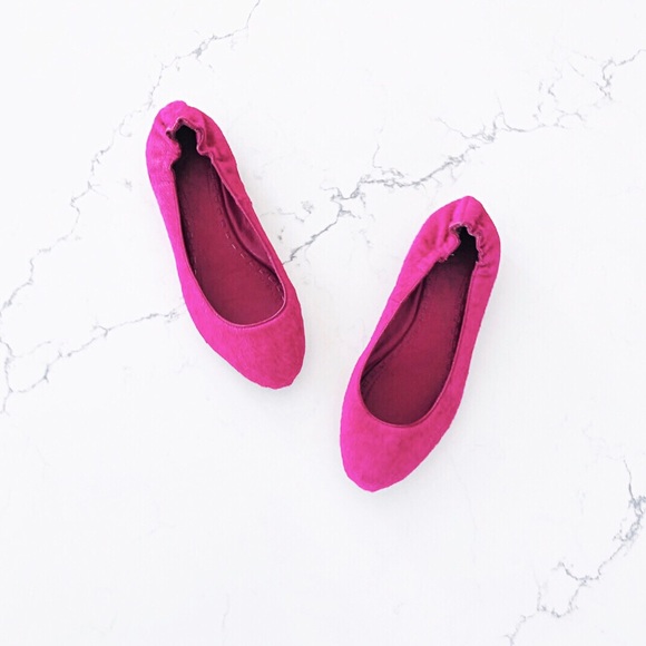 Alice + Olivia Shoes - Alice & Olivia Daphney Calf Hair Flats